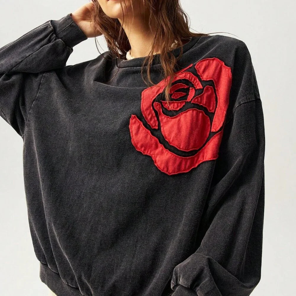 Black Casual Women's Floral Print T-Shirt - Picture 4 of 9